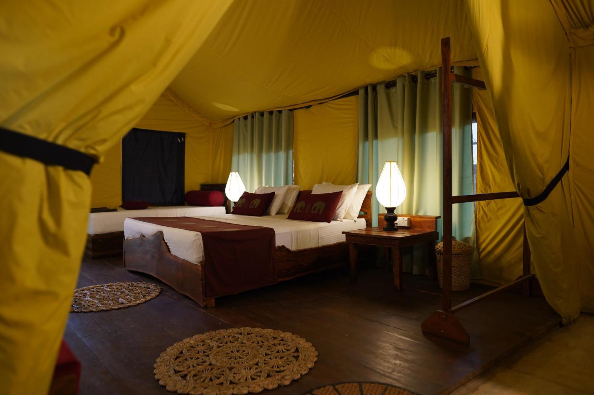 אודוואלאווה River Glamping By Gaga Bees מראה חיצוני תמונה