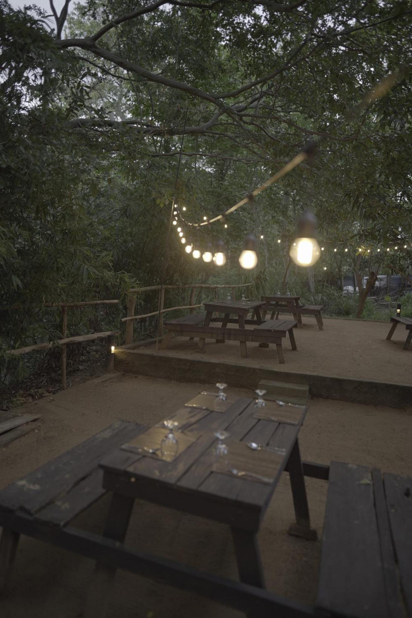 אודוואלאווה River Glamping By Gaga Bees מראה חיצוני תמונה