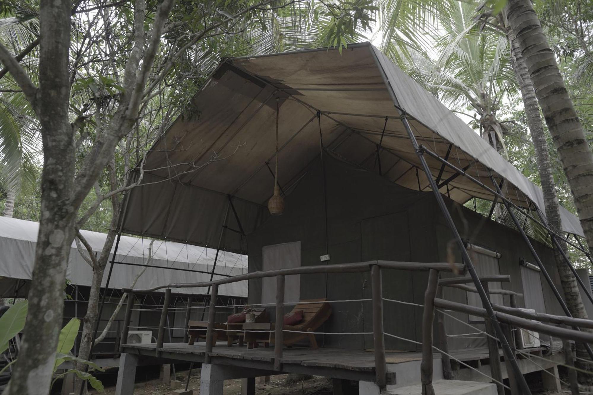 אודוואלאווה River Glamping By Gaga Bees מראה חיצוני תמונה