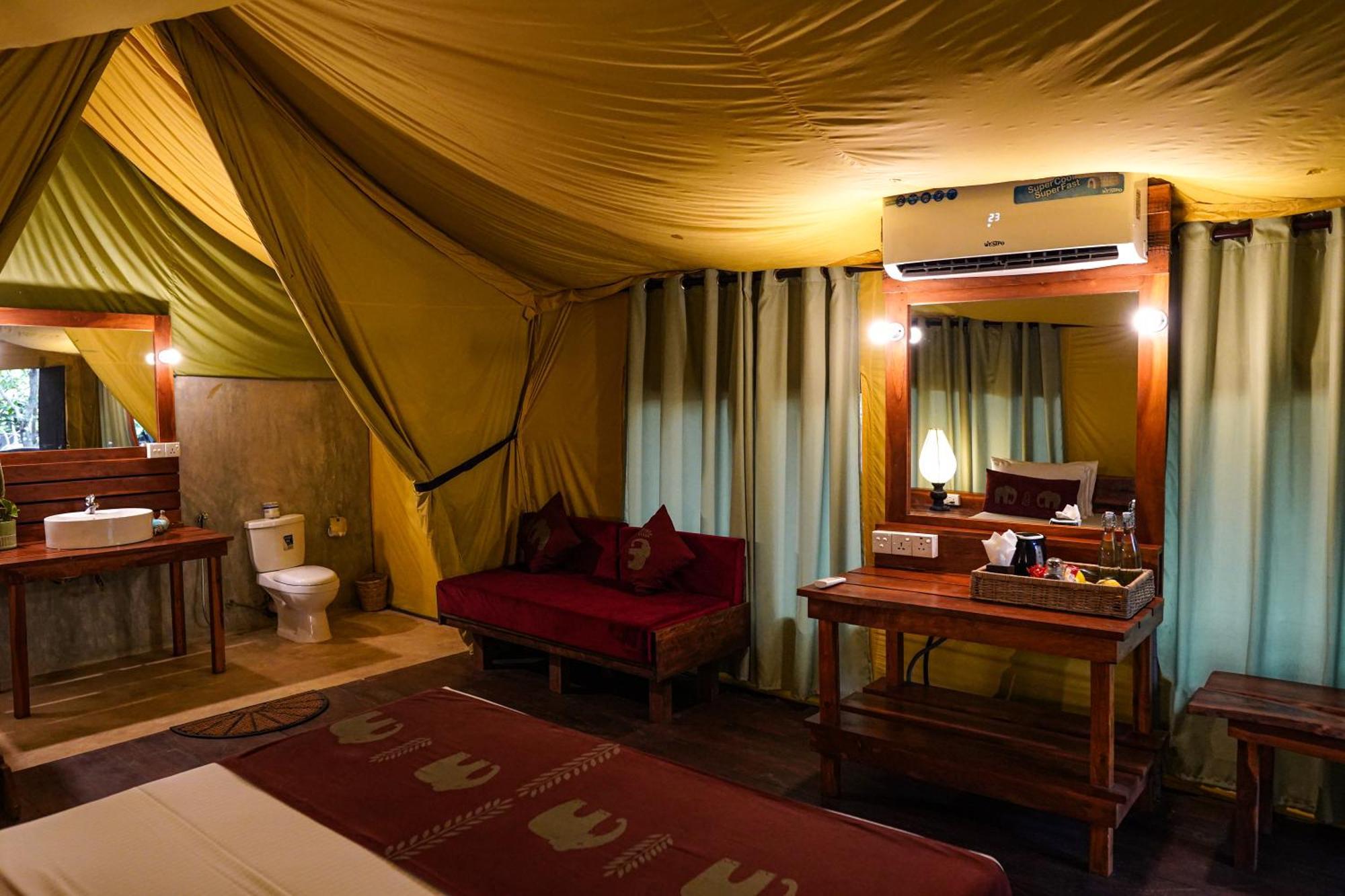 אודוואלאווה River Glamping By Gaga Bees מראה חיצוני תמונה