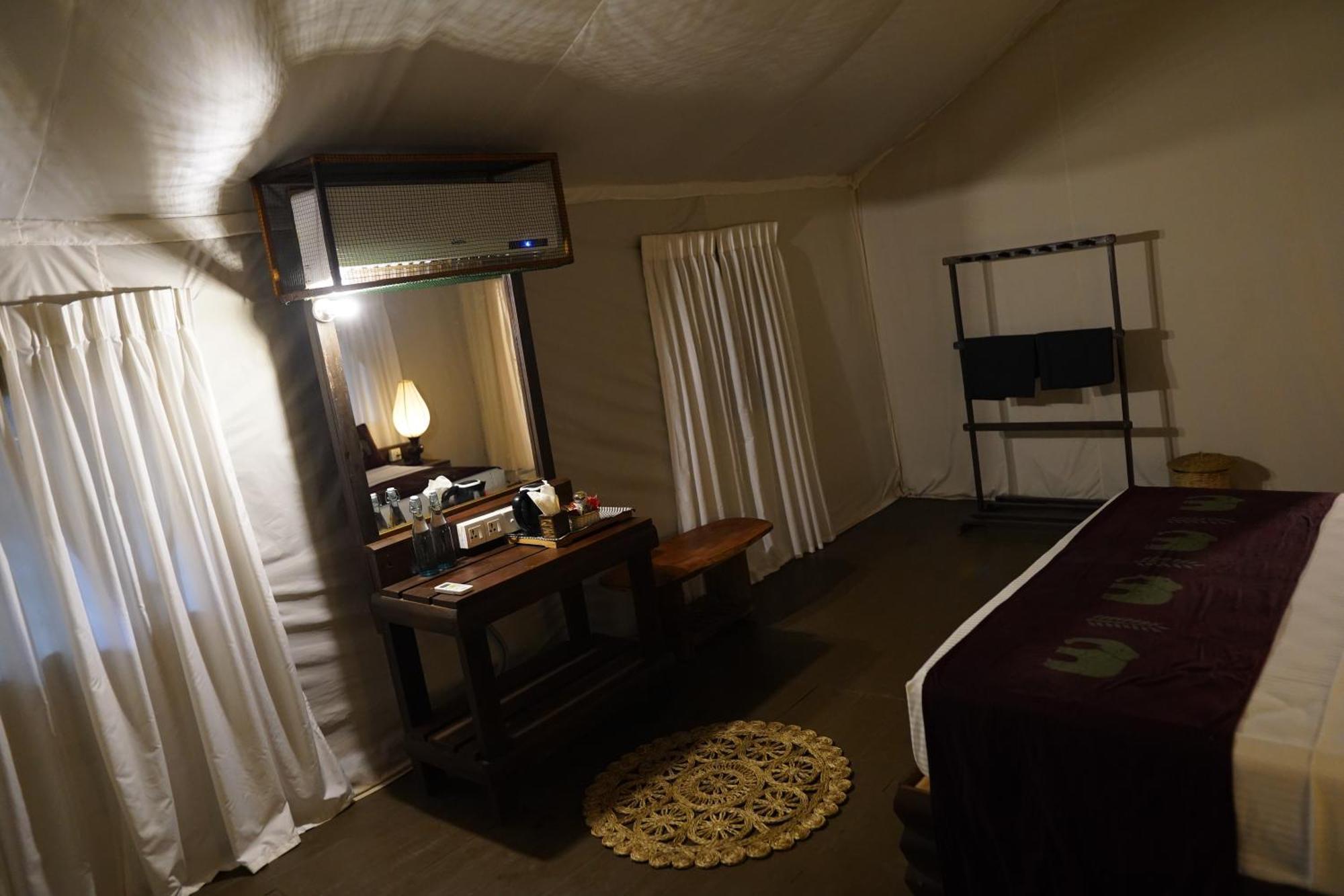 אודוואלאווה River Glamping By Gaga Bees מראה חיצוני תמונה